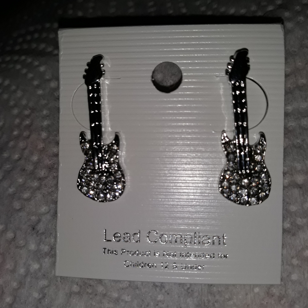 NEW Crystal Clear Rhinestone Guitar fashion earrings Stud Style NWT